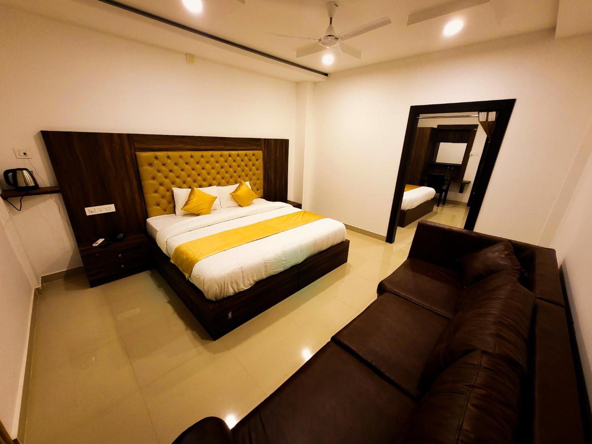 Thejaswini Residency Cheruvathur Nīleshwar Exteriör bild