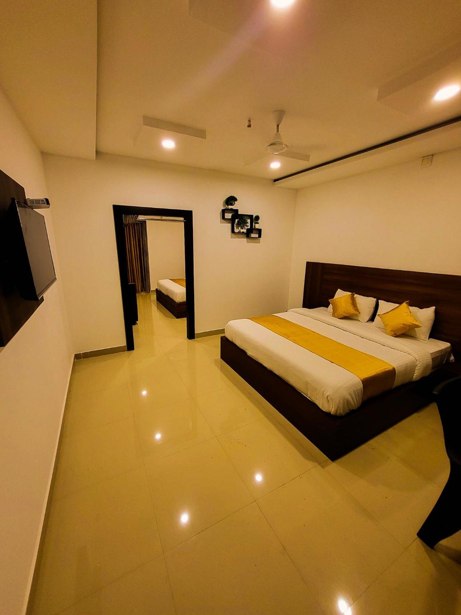 Thejaswini Residency Cheruvathur Nīleshwar Exteriör bild