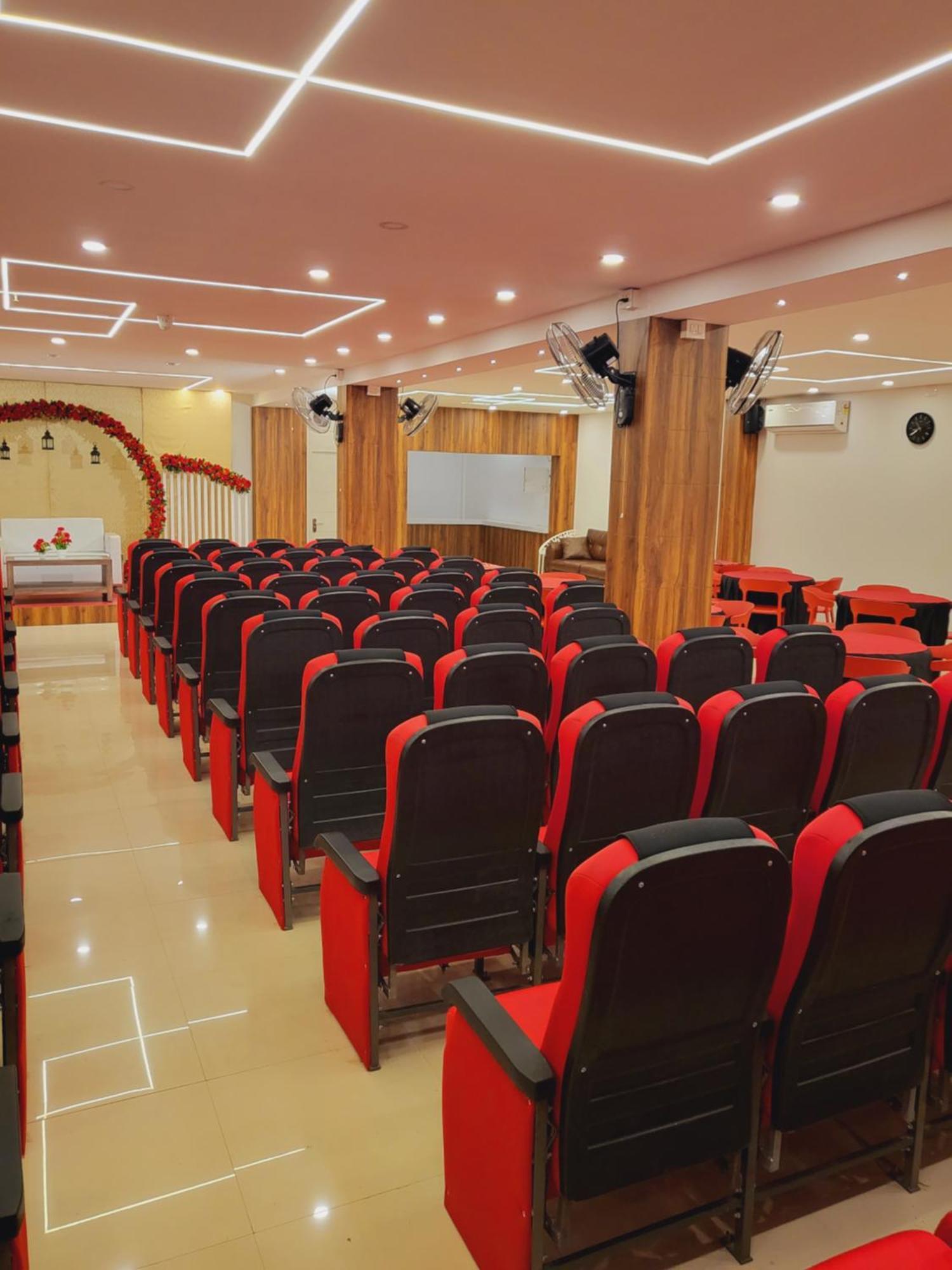 Thejaswini Residency Cheruvathur Nīleshwar Exteriör bild
